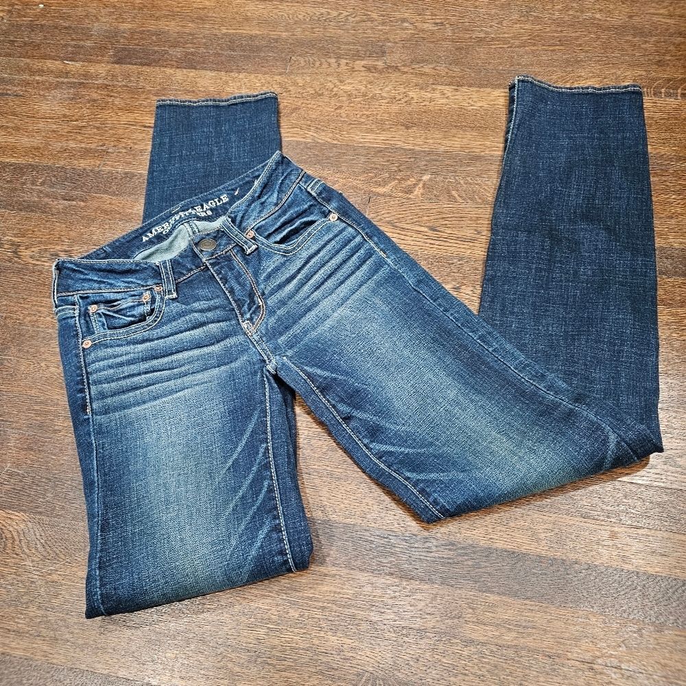 American Eagle straight super stretch